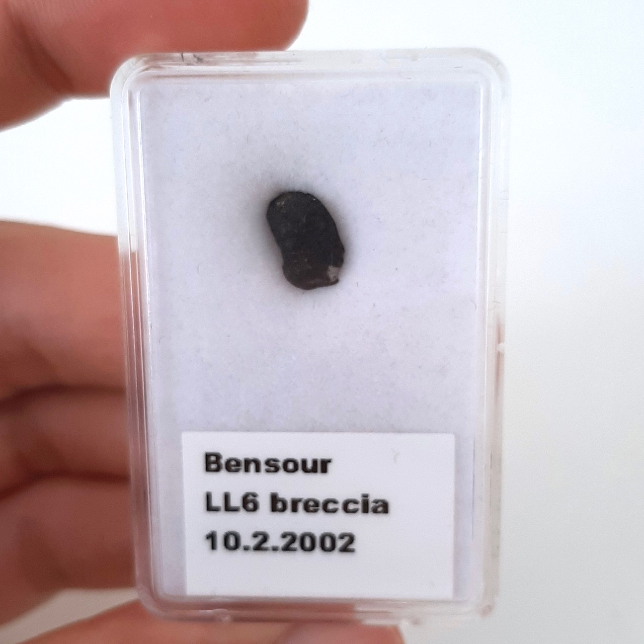 Bensour meteorite. Moroccan fall in 2002. Box.