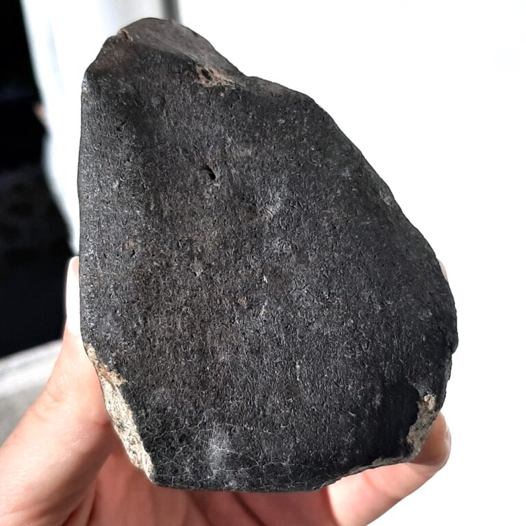 Ghadamis meteorite. HaH 346. Fusion crust 75%.