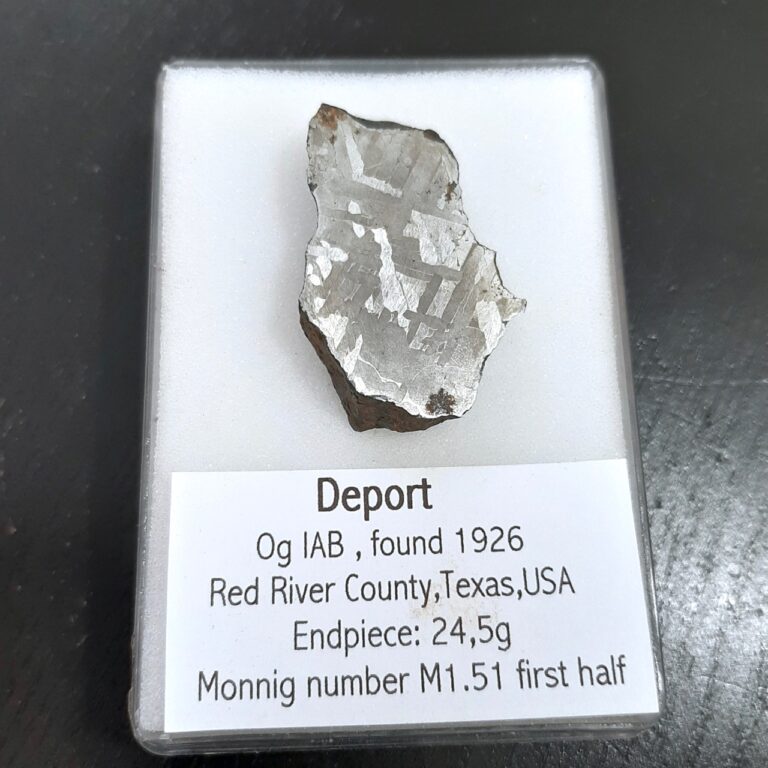 Deport meteorite. Old iron from Texas. M1.51 half.